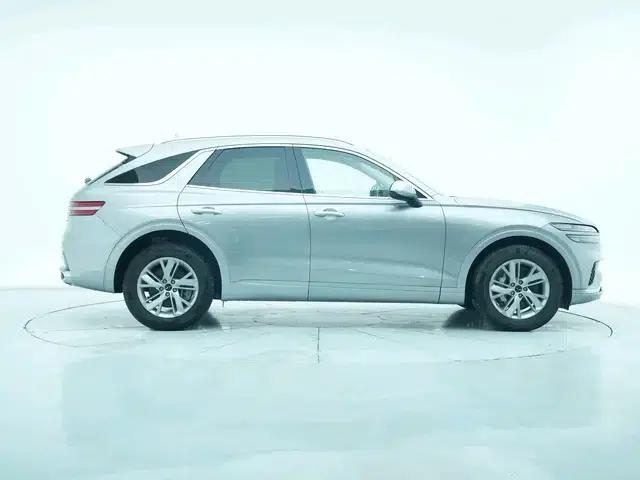 Genesis GV70 2025 2.5T Rear-Wheel Drive Luxury Edition — миниатюра 8