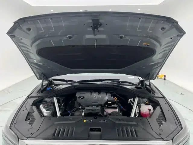 Genesis GV70 2025 2.5T Rear-Wheel Drive Luxury Edition — миниатюра 10