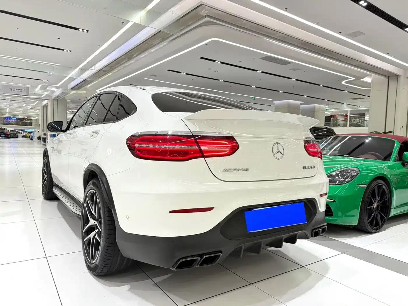 Mercedes-Benz GLC Coupe AMG 2018 AMG GLC 63 4MATIC+ Coupe SUV — миниатюра 3