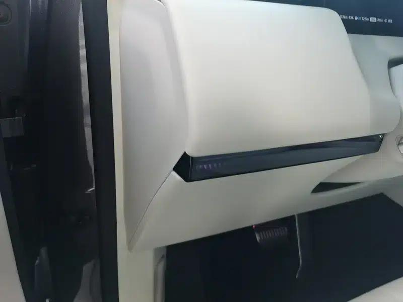 ZEEKR 9X 2025 Max Edition 55kWh — миниатюра 13