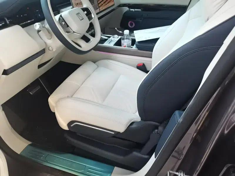 ZEEKR 9X 2025 Max Edition 55kWh — миниатюра 7