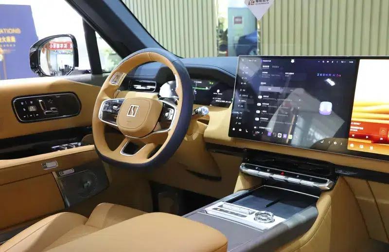 ZEEKR 9X 2025 Hyper Edition 70kWh — миниатюра 17