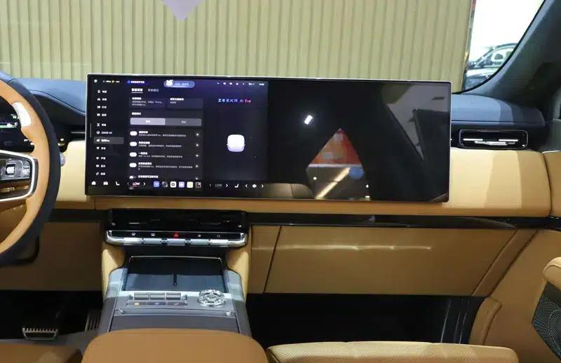 ZEEKR 9X 2025 Hyper Edition 70kWh — миниатюра 8