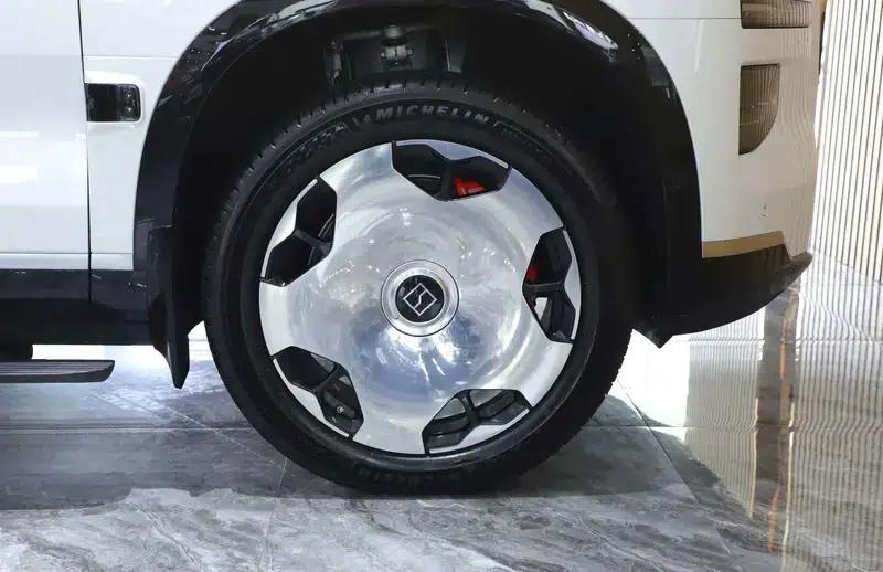 ZEEKR 9X 2025 Hyper Edition 70kWh — миниатюра 9