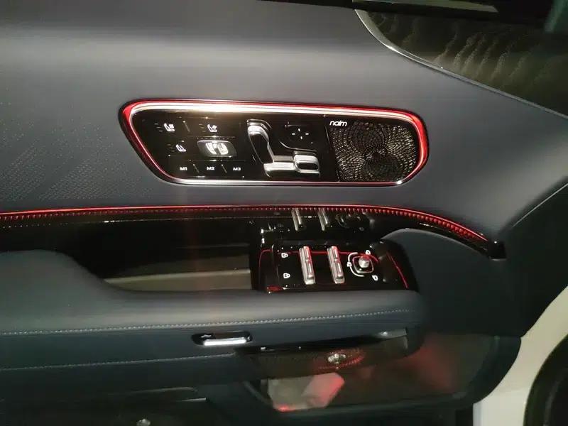 ZEEKR 9X 2025 Hyper Edition 70kWh — миниатюра 15