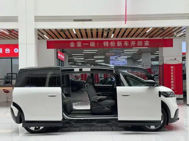 ZEEKR MIX 2025 76kWh Smart Drive Edition — миниатюра 2