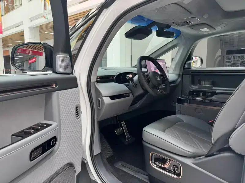 ZEEKR MIX 2025 76kWh Smart Drive Edition — миниатюра 11