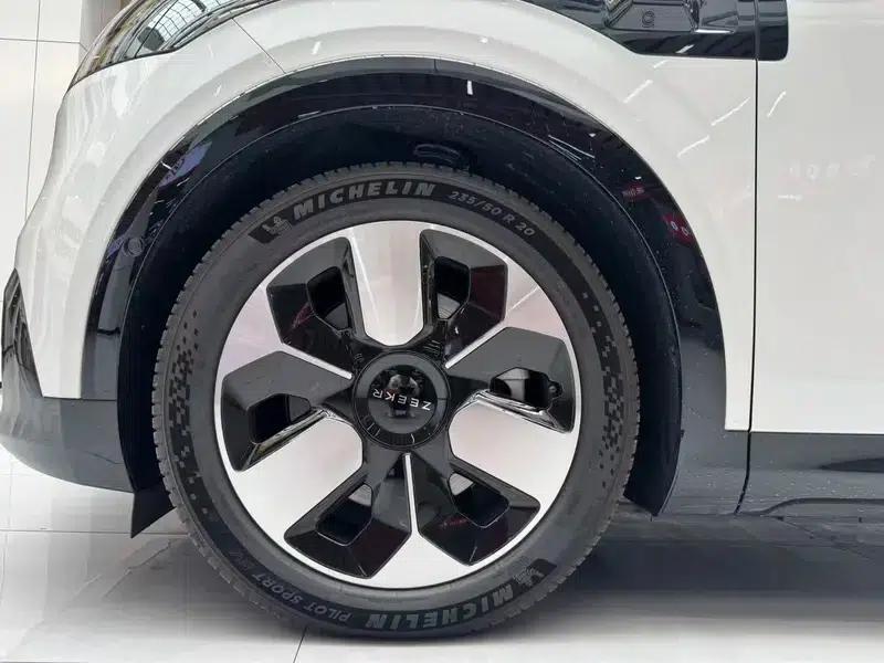ZEEKR MIX 2025 76kWh Smart Drive Edition — миниатюра 14