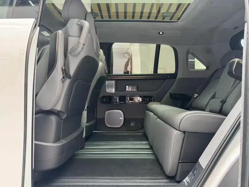 ZEEKR MIX 2025 76kWh Smart Drive Edition — миниатюра 21