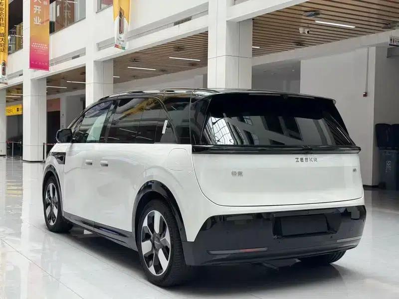 ZEEKR MIX 2025 76kWh Smart Drive Edition — миниатюра 5
