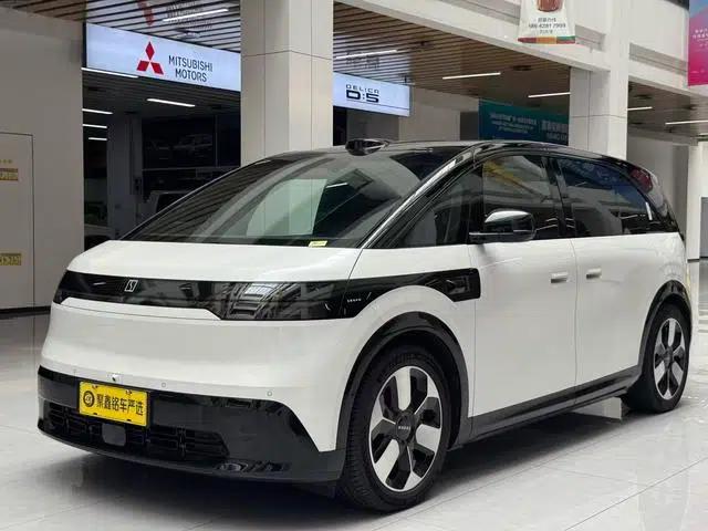ZEEKR MIX 2025 76kWh Smart Drive Edition