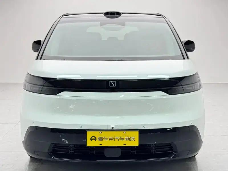 ZEEKR MIX 2025 76kWh Smart Drive Edition — миниатюра 2