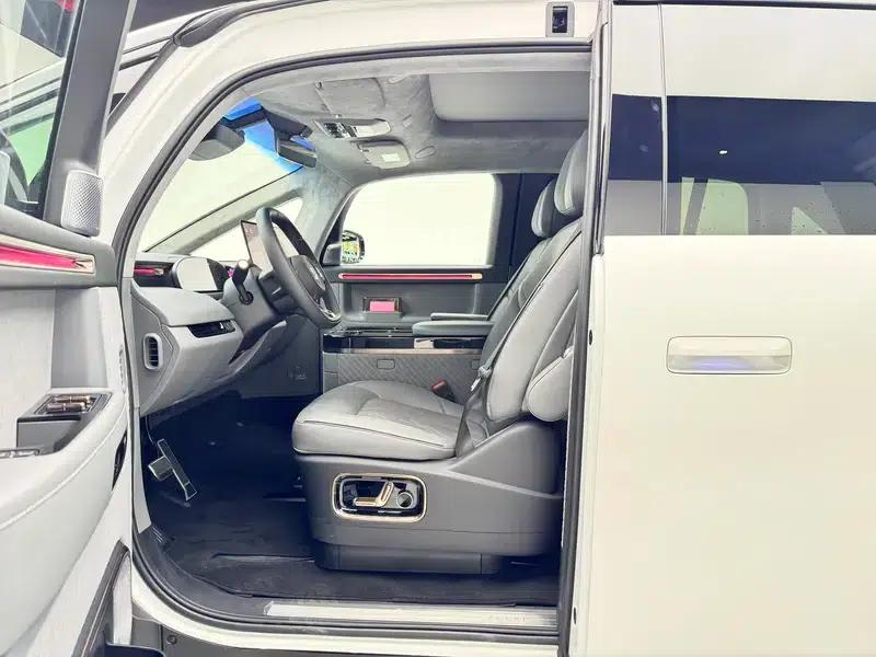 ZEEKR MIX 2025 76kWh Smart Drive Edition — миниатюра 17