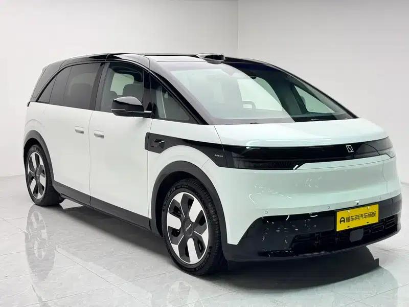 ZEEKR MIX 2025 76kWh Smart Drive Edition — миниатюра 3
