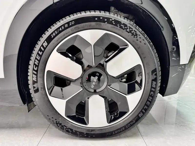 ZEEKR MIX 2025 76kWh Smart Drive Edition — миниатюра 9