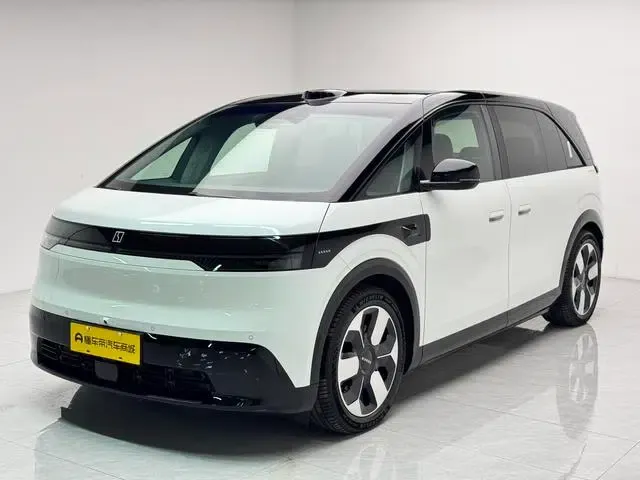 ZEEKR MIX 2025 76kWh Smart Drive Edition