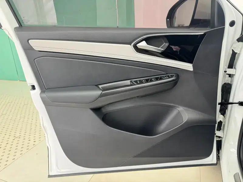 Jetta VS5 2023 280TSI Automatic Entry-Level Edition — миниатюра 7