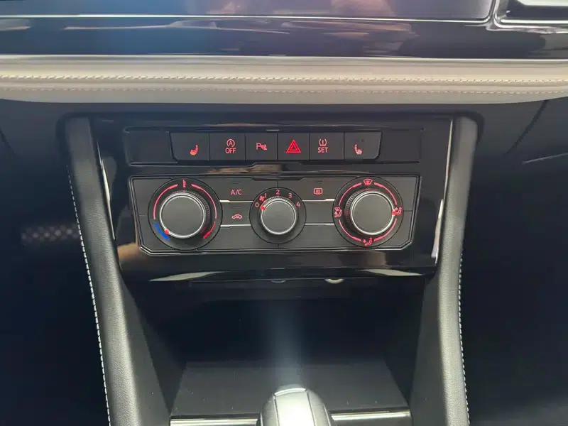 Jetta VS5 2023 280TSI Automatic Entry-Level Edition — миниатюра 9