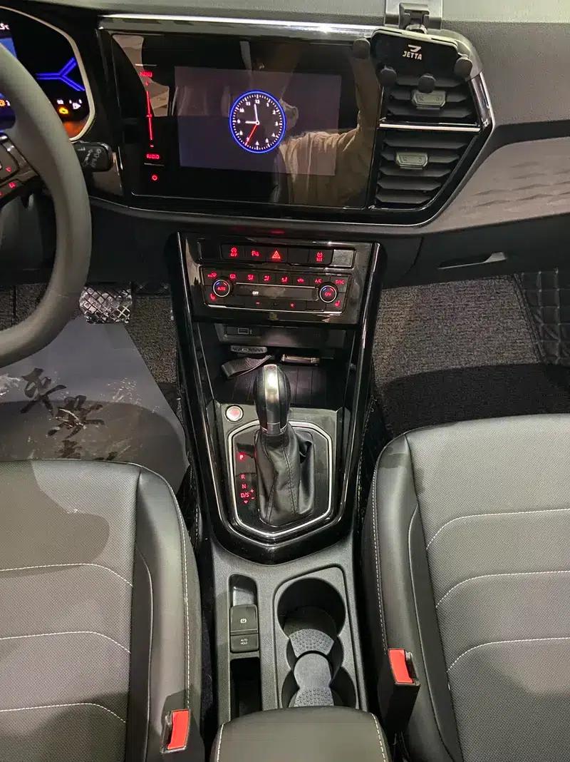 Jetta VS5 2022 280TSI Automatic Glory Edition Pro — миниатюра 23