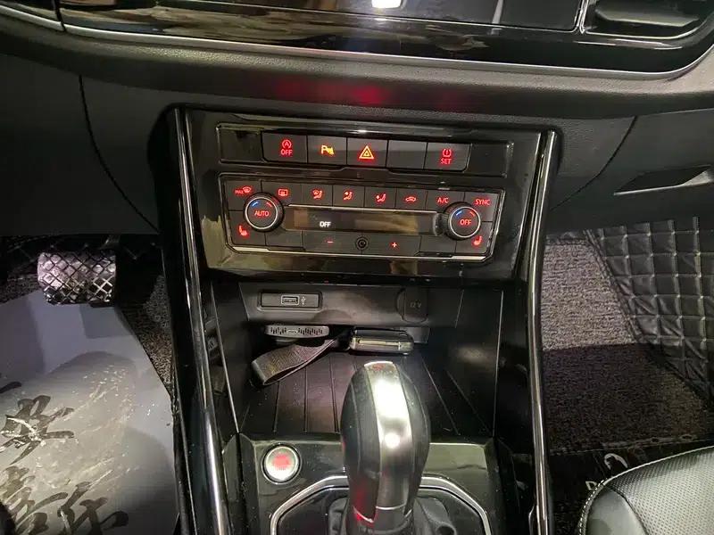 Jetta VS5 2022 280TSI Automatic Glory Edition Pro — миниатюра 10