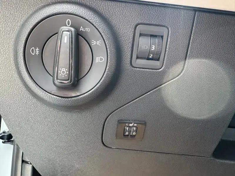 Jetta VS5 2022 280TSI Automatic Entry-Level Edition — миниатюра 17