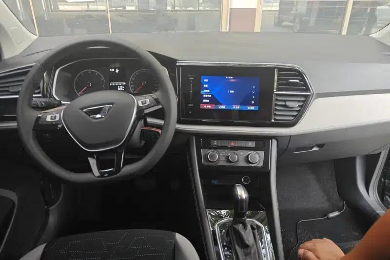 Jetta VS5 2023 280TSI Automatic Enjoy Edition — миниатюра 13