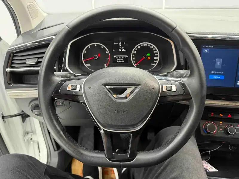 Jetta VS5 2023 280TSI Automatic Enjoy Edition — миниатюра 18