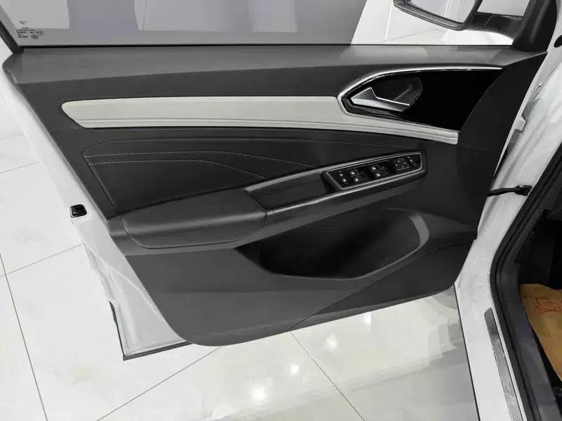 Jetta VS5 2023 280TSI Automatic Enjoy Edition — миниатюра 10