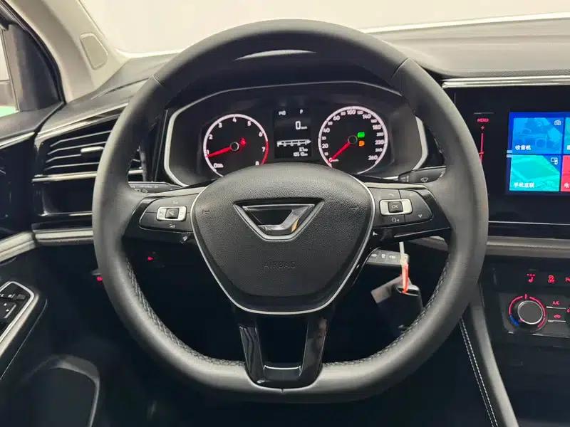 Jetta VS5 2023 280TSI Automatic Entry-Level Edition — миниатюра 12