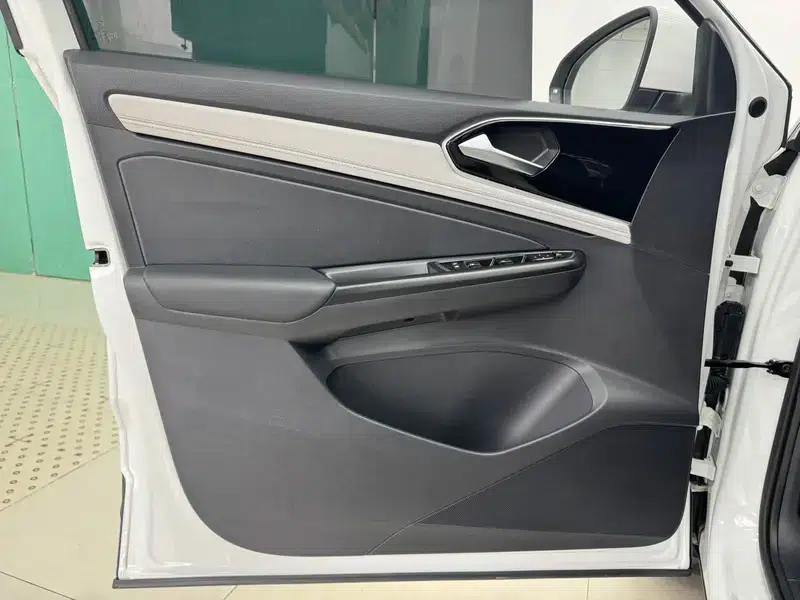 Jetta VS5 2023 280TSI Automatic Entry-Level Edition — миниатюра 8
