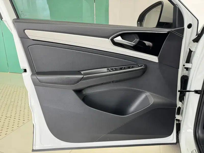 Jetta VS5 2023 280TSI Automatic Entry-Level Edition — миниатюра 8