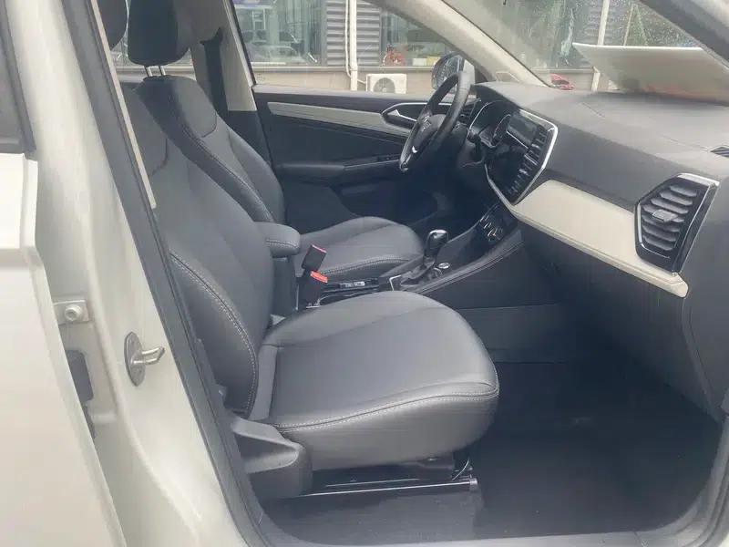 Jetta VS5 2023 280TSI Automatic Entry-Level Edition — миниатюра 9
