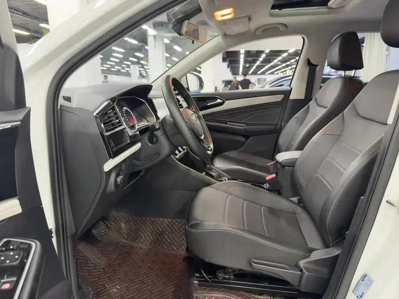 Jetta VS5 2023 280TSI Automatic Enjoy Edition — миниатюра 18
