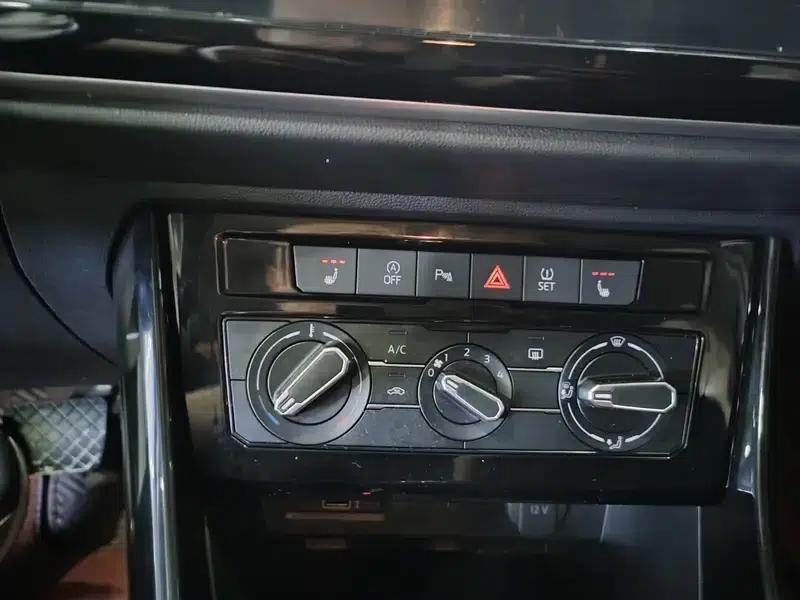 Jetta VS5 2022 280TSI Automatic Entry-Level Edition — миниатюра 7