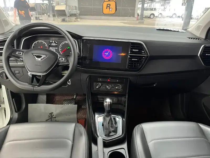 Jetta VS5 2022 280TSI Automatic Entry-Level Edition — миниатюра 8