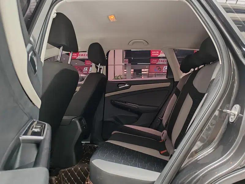 Jetta VS5 2023 280TSI Automatic Entry-Level Edition — миниатюра 13