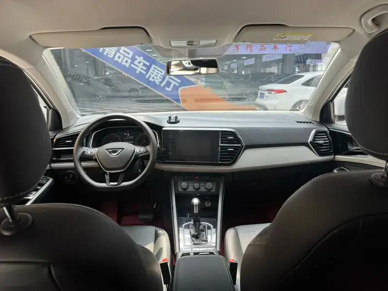 Jetta VS5 2023 280TSI Automatic Entry-Level Edition — миниатюра 13
