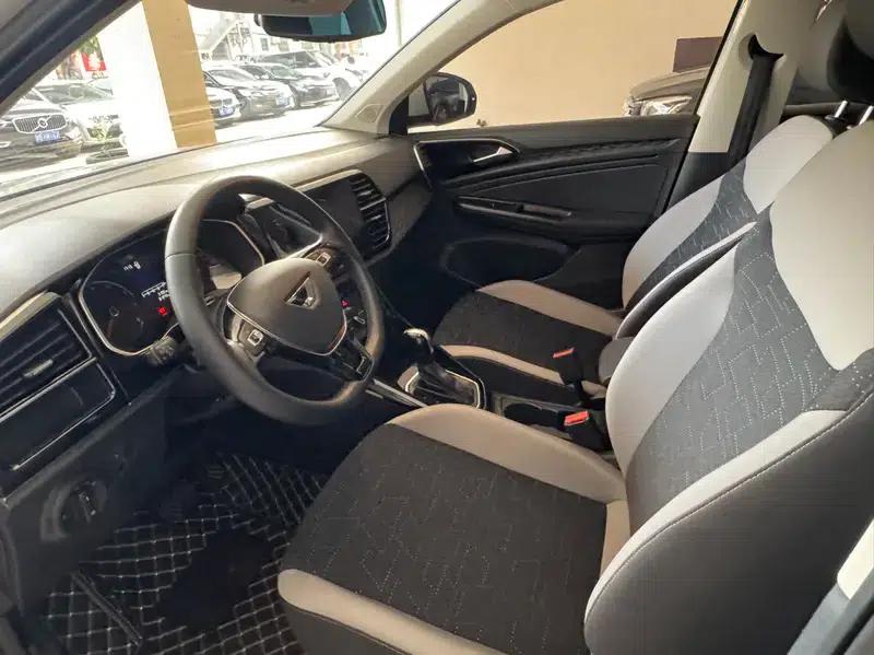 Jetta VS5 2022 280TSI Automatic Glory Edition Pro — миниатюра 17