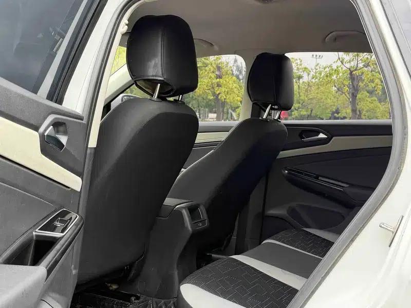Jetta VS5 2023 280TSI Automatic Entry-Level Edition — миниатюра 11