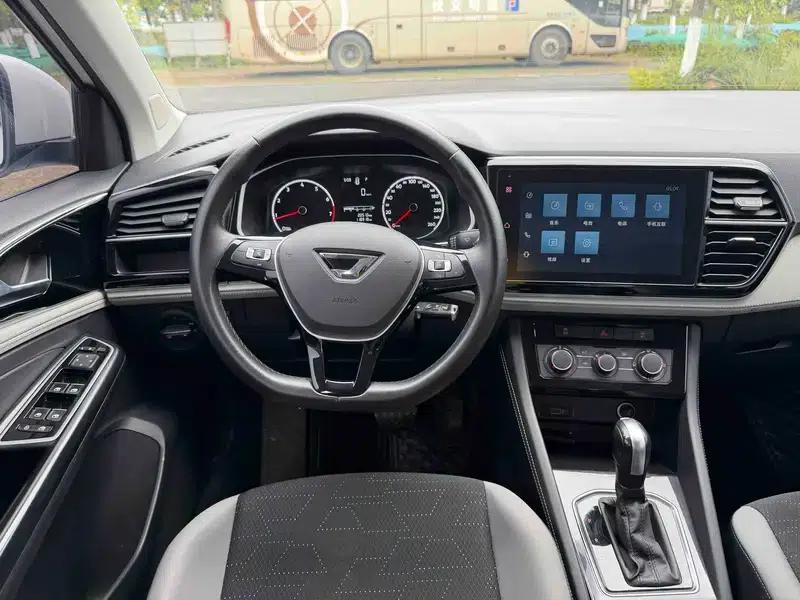 Jetta VS5 2023 280TSI Automatic Entry-Level Edition — миниатюра 9