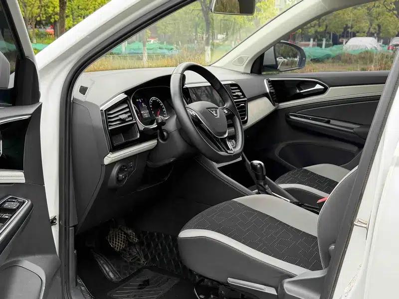 Jetta VS5 2023 280TSI Automatic Entry-Level Edition — миниатюра 10