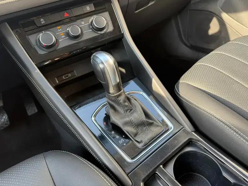 Jetta VS5 2023 280TSI Automatic Entry-Level Edition — миниатюра 12