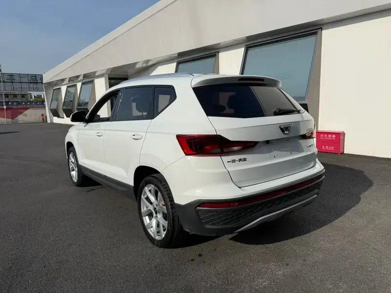 Jetta VS5 2023 280TSI Automatic Entry-Level Edition — миниатюра 5