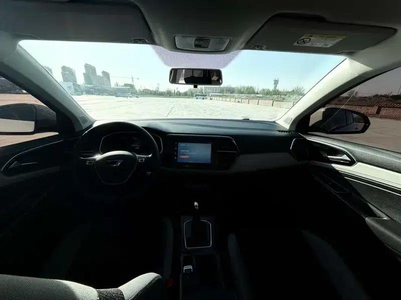 Jetta VS5 2023 280TSI Automatic Entry-Level Edition — миниатюра 8