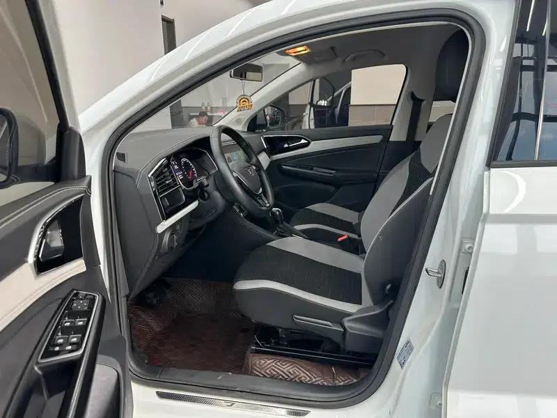 Jetta VS5 2022 280TSI Automatic Entry-Level Edition — миниатюра 17