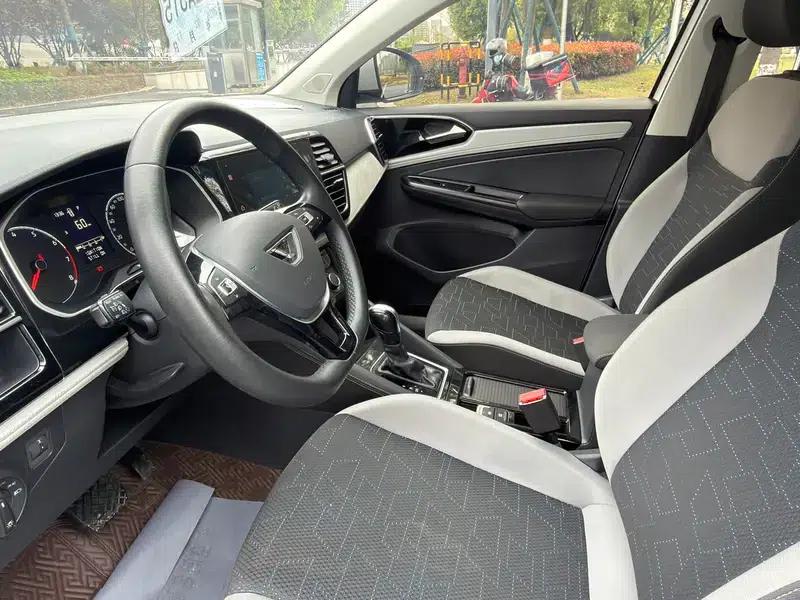 Jetta VS5 2023 280TSI Automatic Enjoy Edition — миниатюра 9