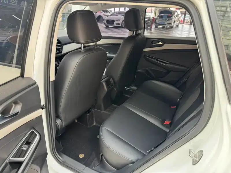 Jetta VS5 2023 280TSI Automatic Entry-Level Edition — миниатюра 18