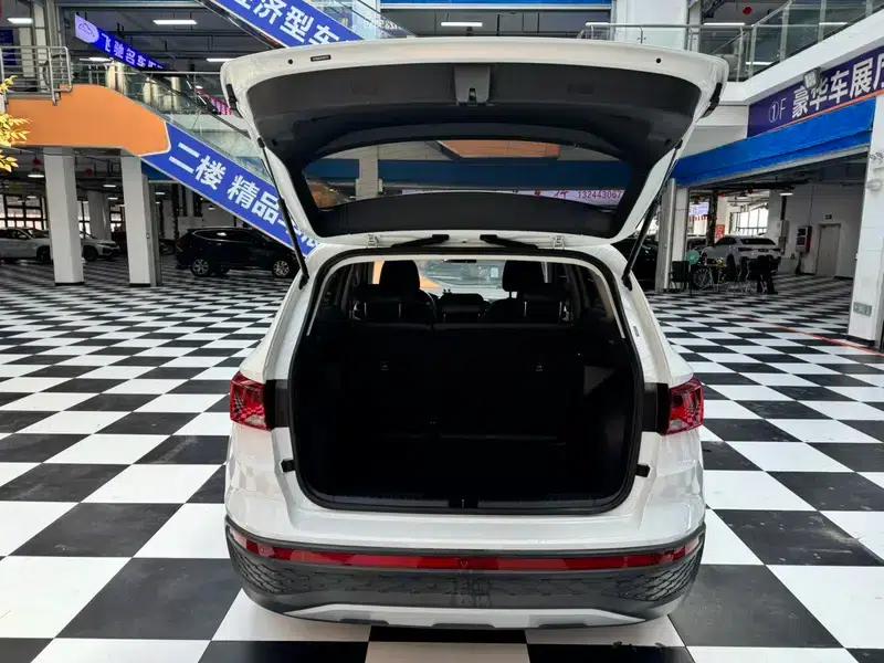 Jetta VS5 2023 280TSI Automatic Entry-Level Edition — миниатюра 19