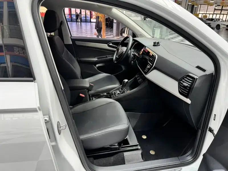 Jetta VS5 2023 280TSI Automatic Entry-Level Edition — миниатюра 20