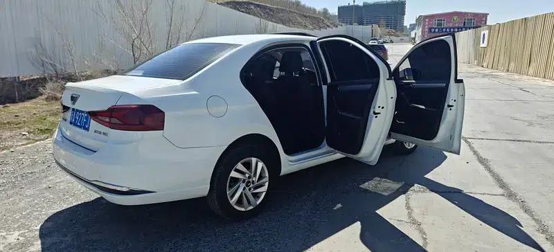 Jetta VA3 2019 1.5L Automatic Enjoy Edition — миниатюра 12